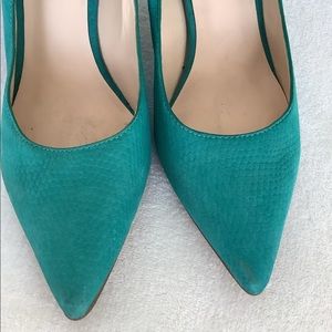 Nine West suede pumps